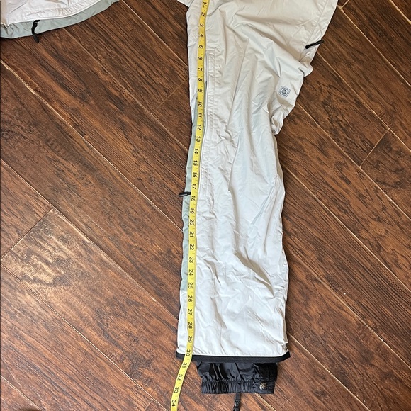 Columbia Light Gray Ski Pants - Picture 9 of 9